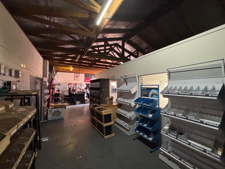 To Let commercial Property for Rent in Paarden Eiland Western Cape